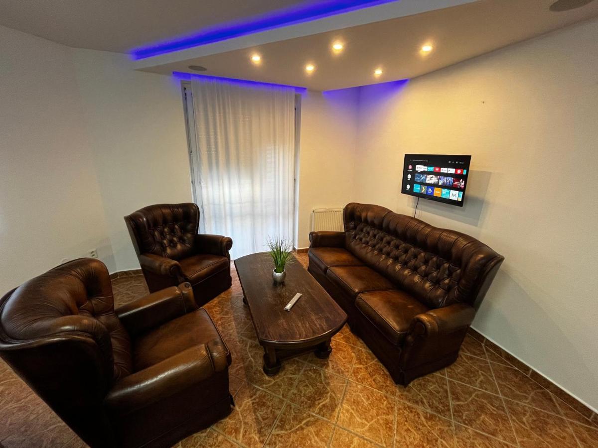 Apartman Nico Dunajska Streda Bagian luar foto