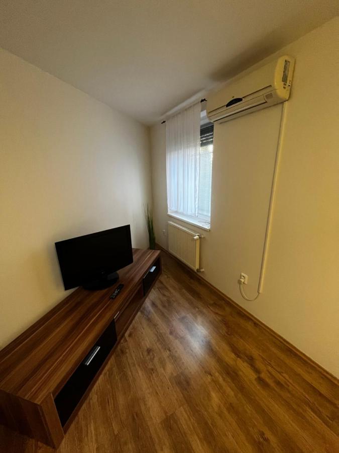 Apartman Nico Dunajska Streda Bagian luar foto